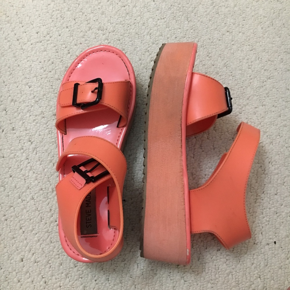 STEVE MADDEN Coral Platform Shoes - Picture 3 of 5